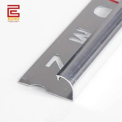 Décoration de la paroi en aluminium poli en carreaux ronds