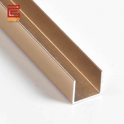 Homebase U forme de carrelage à carrelage en aluminium chrome bord de carrelage